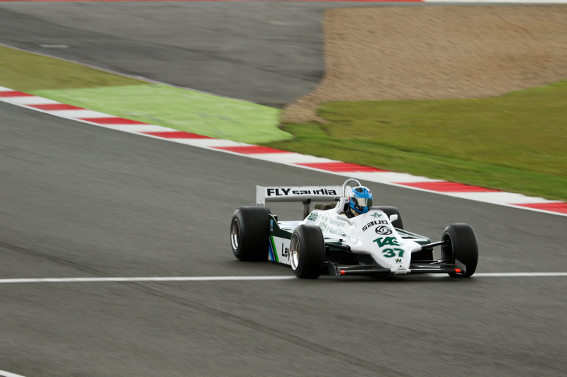 Illustration for article titled Ogle At The Best Cars Racing At The Silverstone Classic